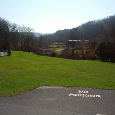סנט ג'ונסבורי Fairbanks Inn מראה חיצוני תמונה