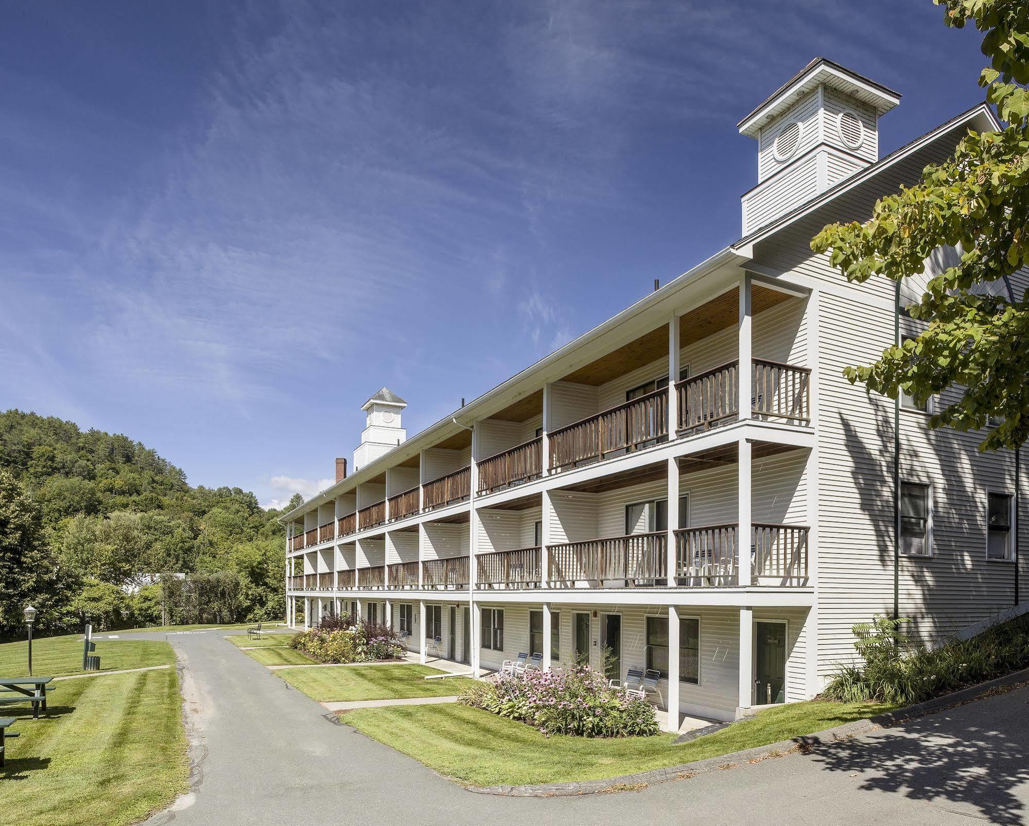 סנט ג'ונסבורי Fairbanks Inn מראה חיצוני תמונה