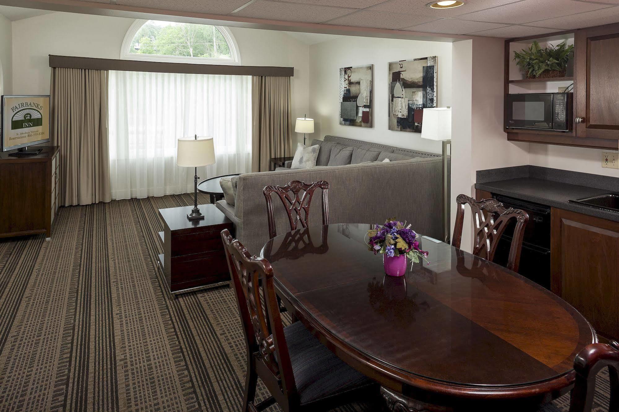 סנט ג'ונסבורי Fairbanks Inn מראה חיצוני תמונה