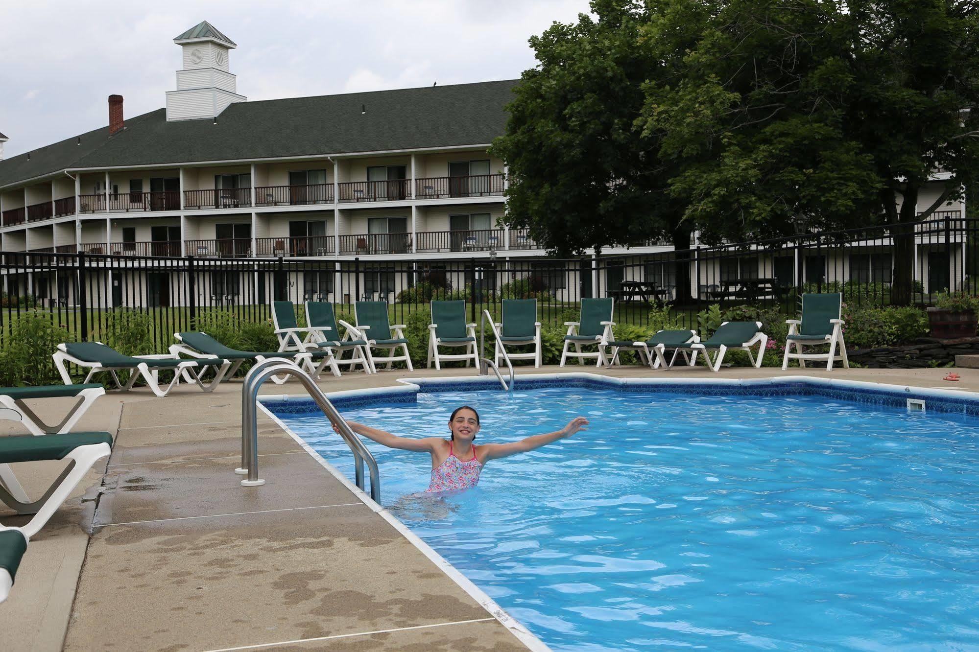 סנט ג'ונסבורי Fairbanks Inn מראה חיצוני תמונה
